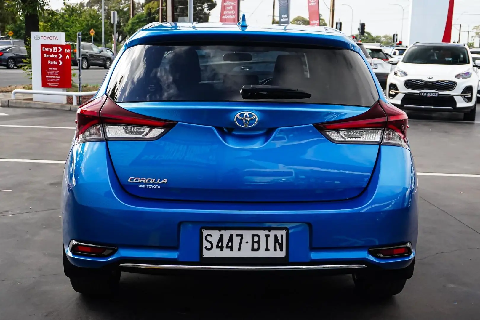 2016 Toyota Corolla Gallery Image 6