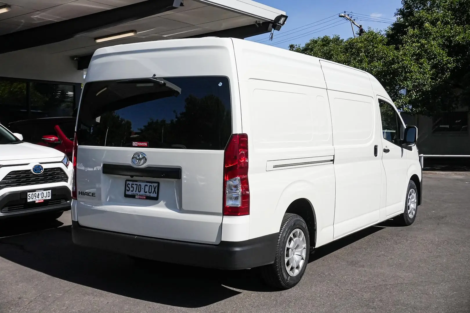2022 Toyota Hiace Gallery Image 3