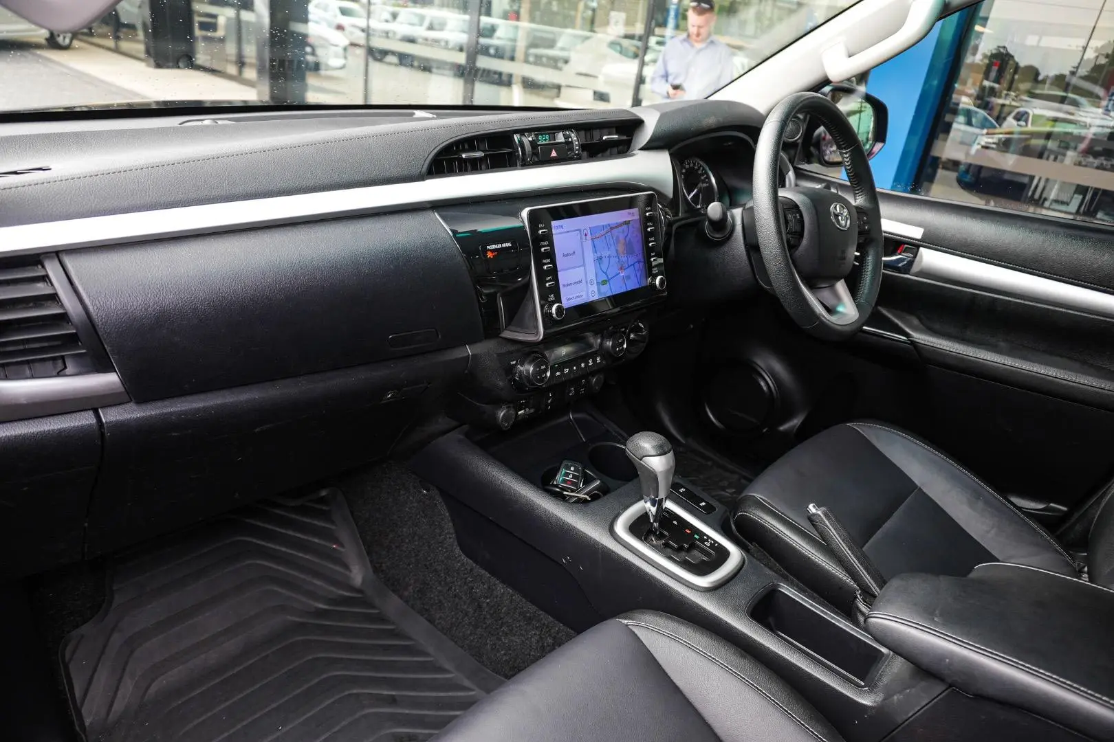 2022 Toyota Hilux Gallery Image 10