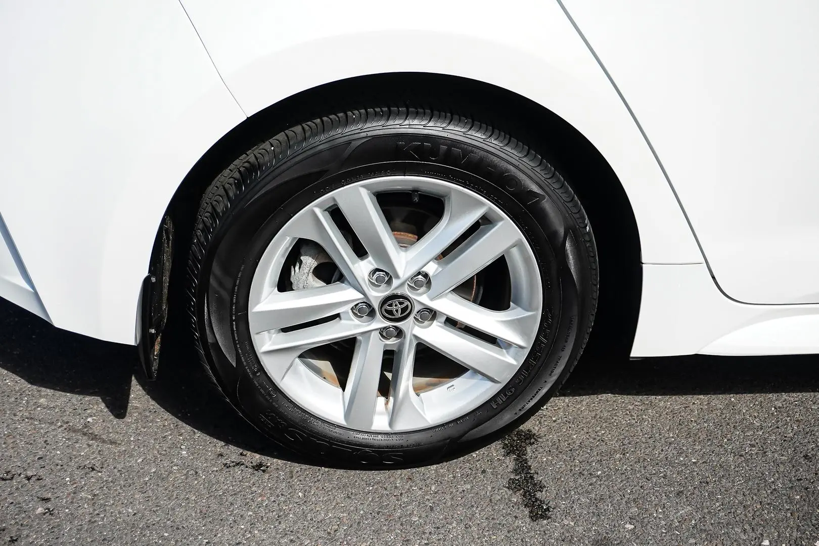 2019 Toyota Corolla Gallery Image 15