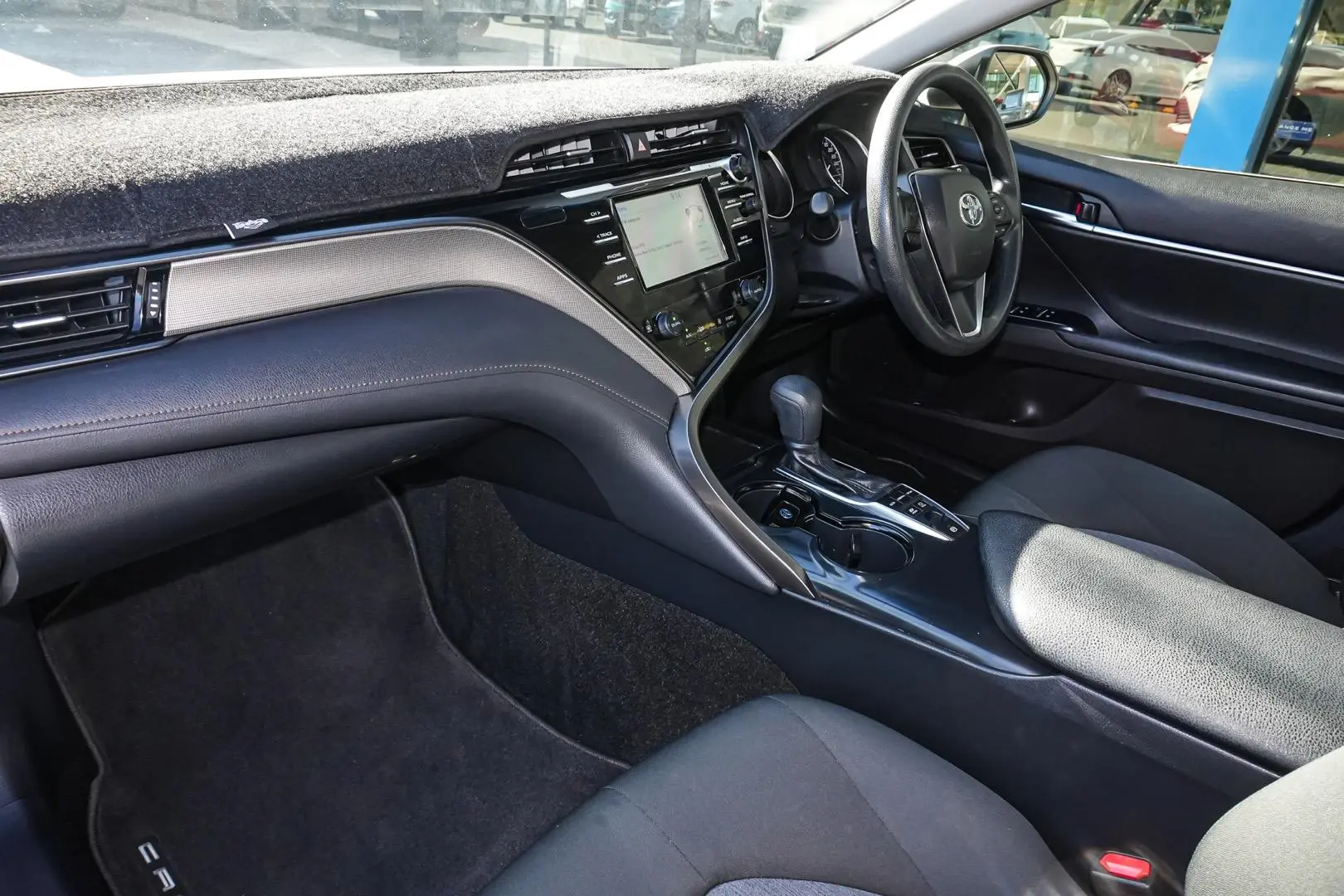 2020 Toyota Camry Gallery Image 11