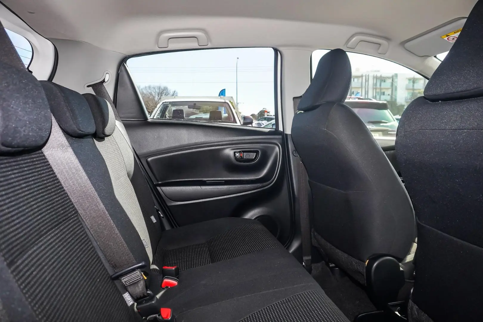 2019 Toyota Yaris Gallery Image 8