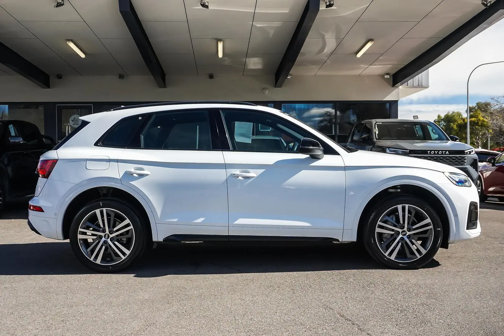 2022 Audi Q5 Gallery Image 4