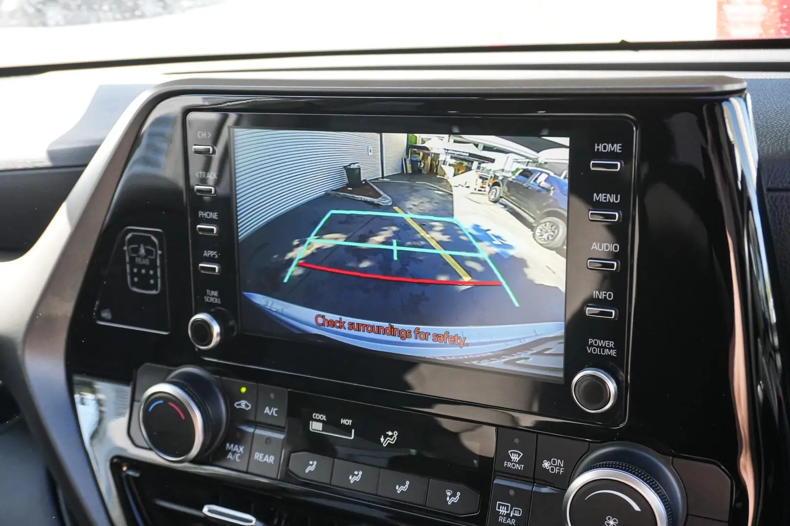 2021 Toyota Kluger Gallery Image 21