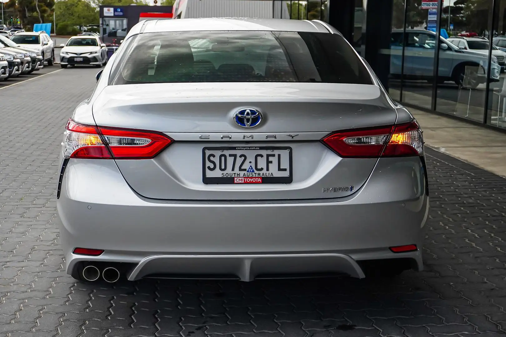 2020 Toyota Camry Gallery Image 6