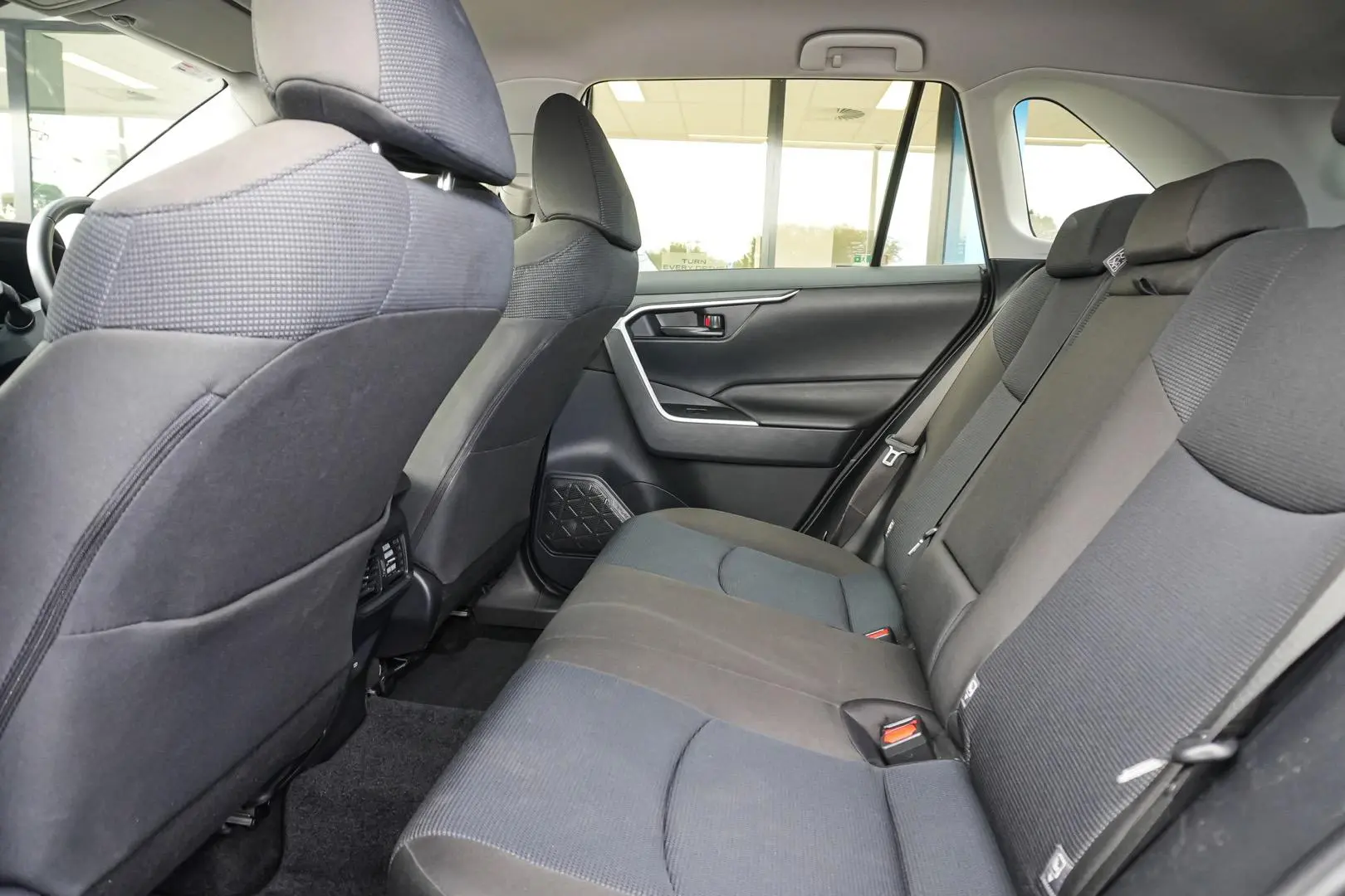 2024 Toyota RAV4 Gallery Image 8