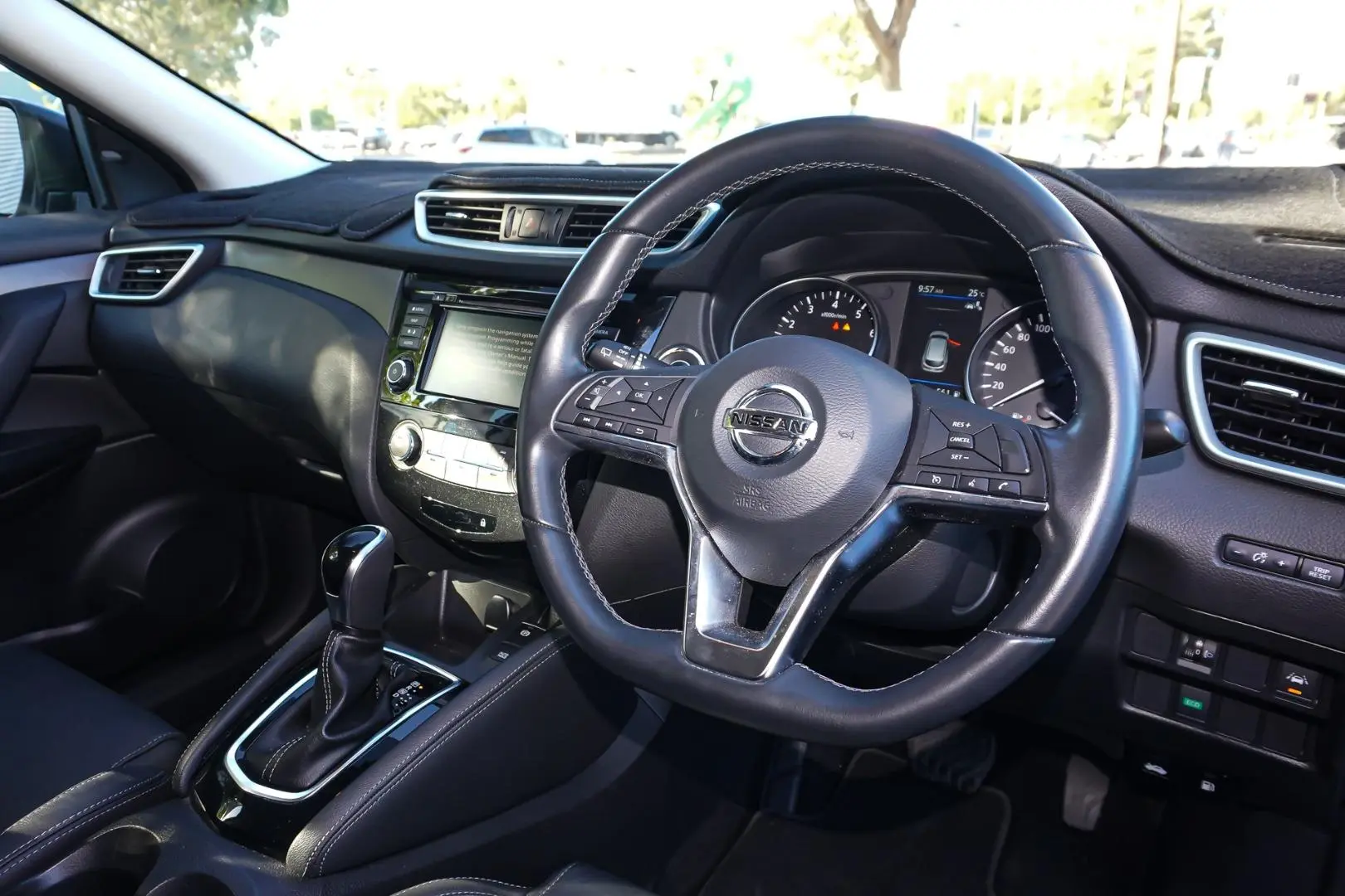 2020 Nissan QASHQAI Gallery Image 7