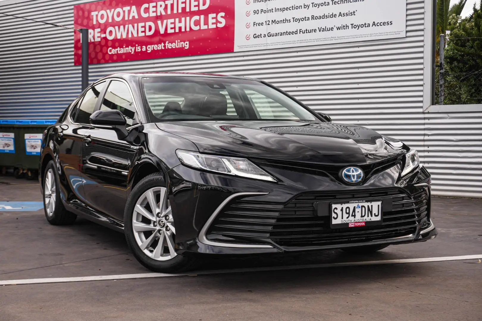 2022 Toyota Camry Gallery Image 2