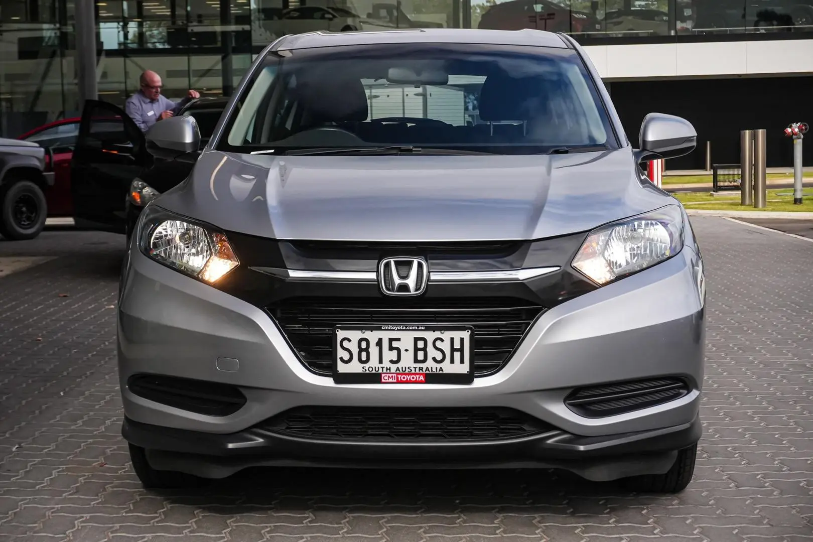 2017 Honda HR-V Gallery Image 5