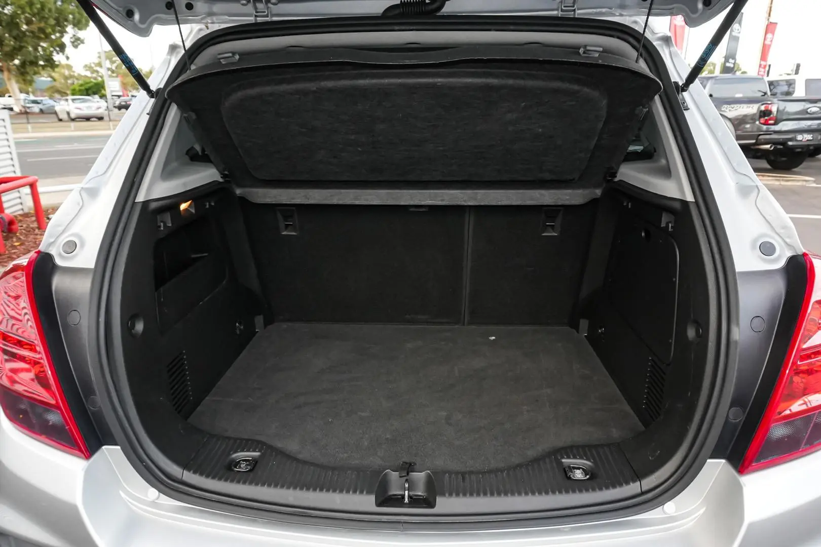 2017 Holden Trax Gallery Image 11