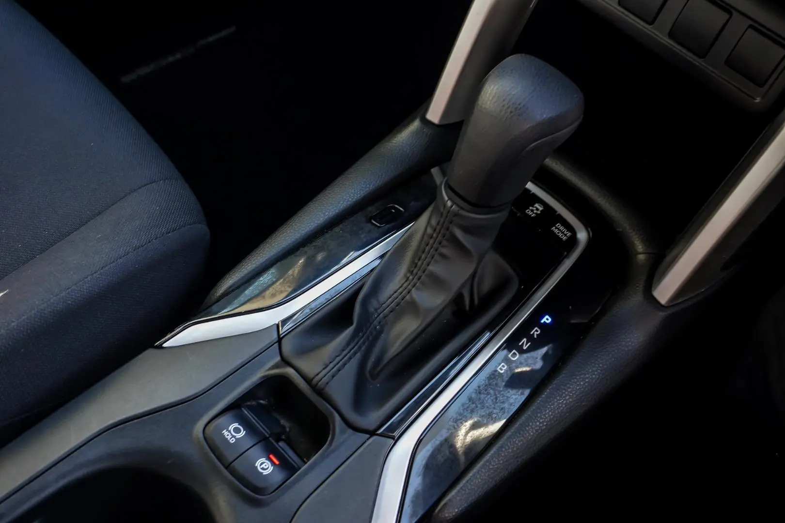 2025 Toyota Corolla Cross Gallery Image 17