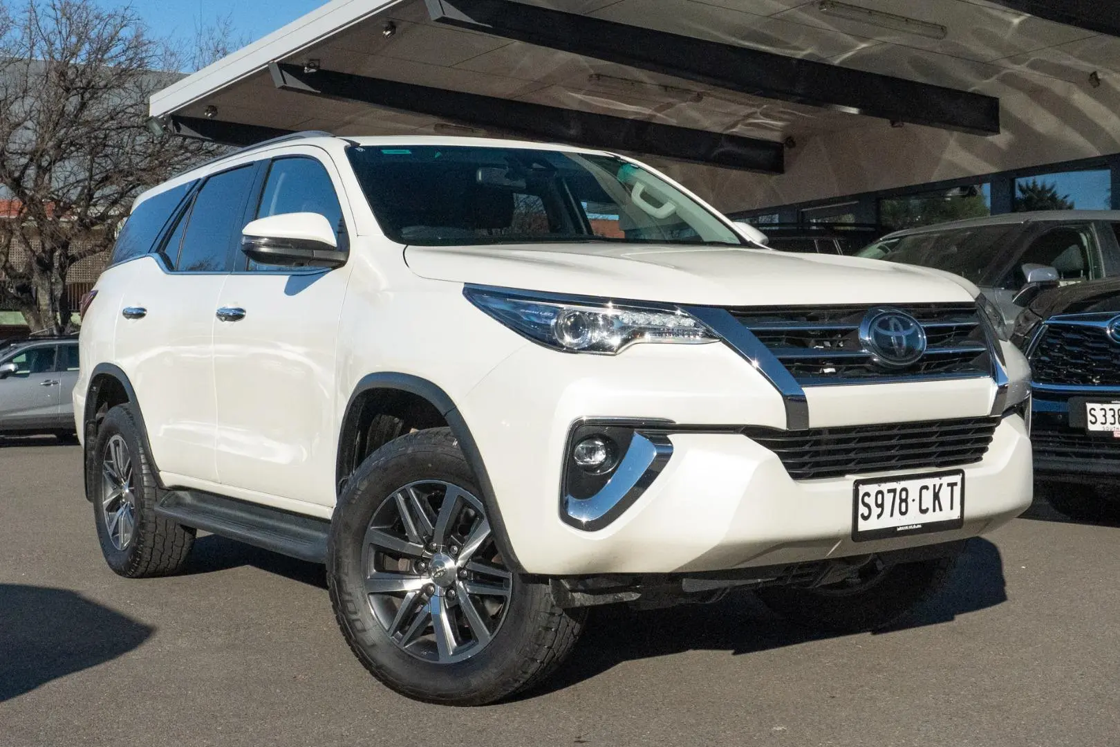 2019 Toyota Fortuner Gallery Image 2
