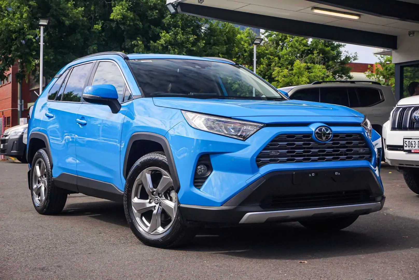 2021 Toyota Rav4 Gallery Image 2