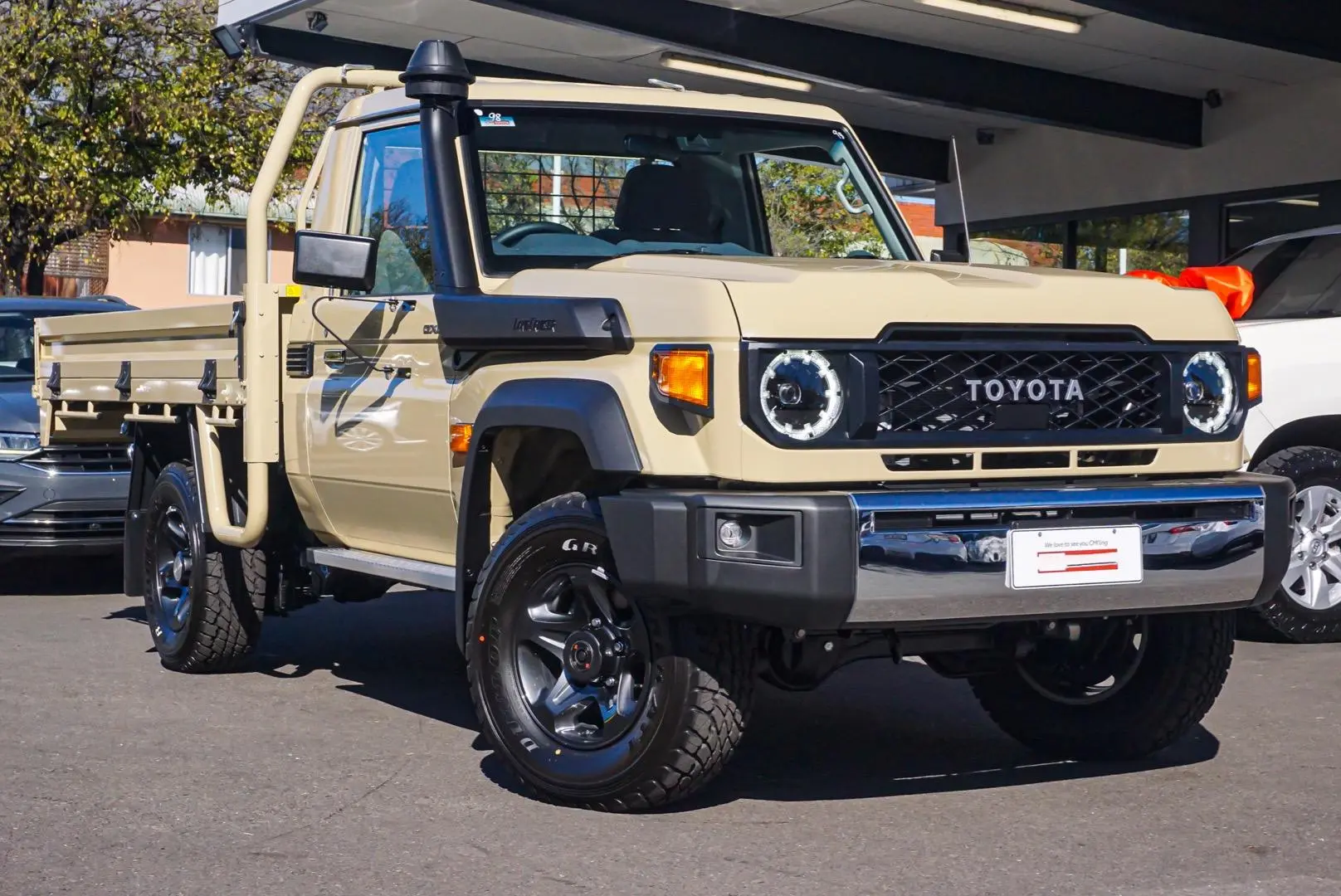 2025 Toyota Landcruiser Gallery Image 2