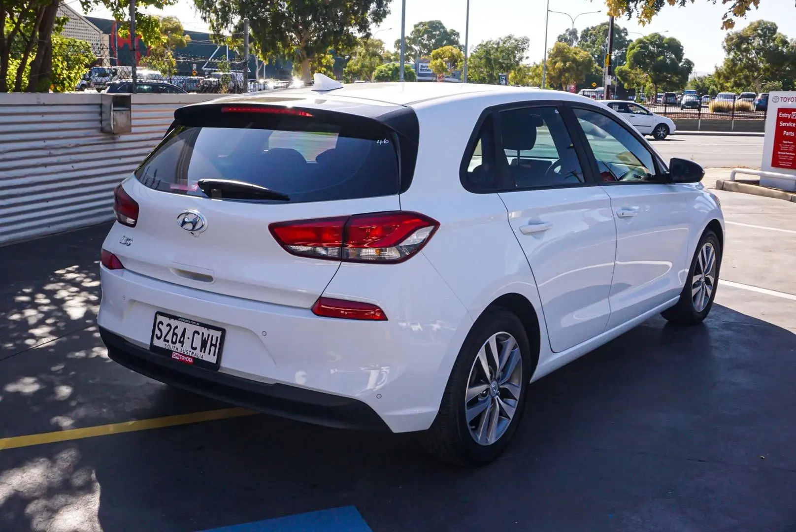 2019 Hyundai I30 Gallery Image 2