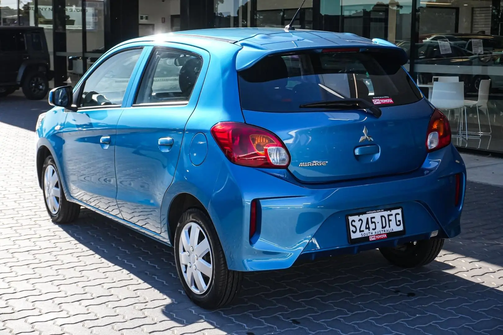 2021 Mitsubishi Mirage Gallery Image 3