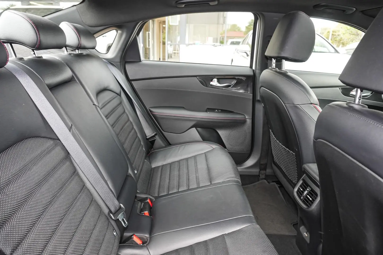 2022 Kia Cerato Gallery Image 8