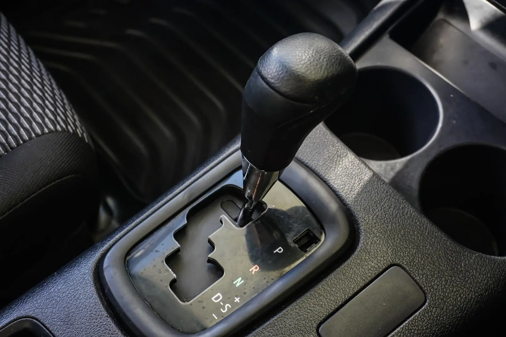 2021 Toyota Hilux Gallery Image 14