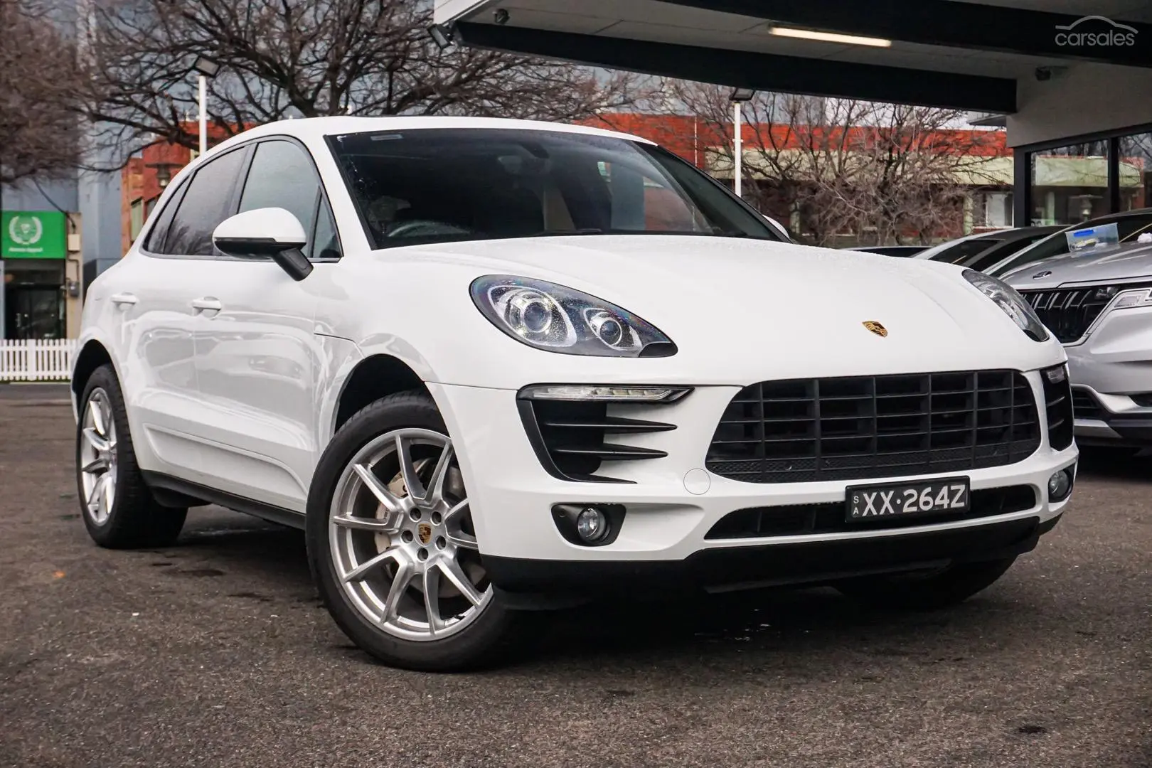 2015 Porsche Macan Image 1