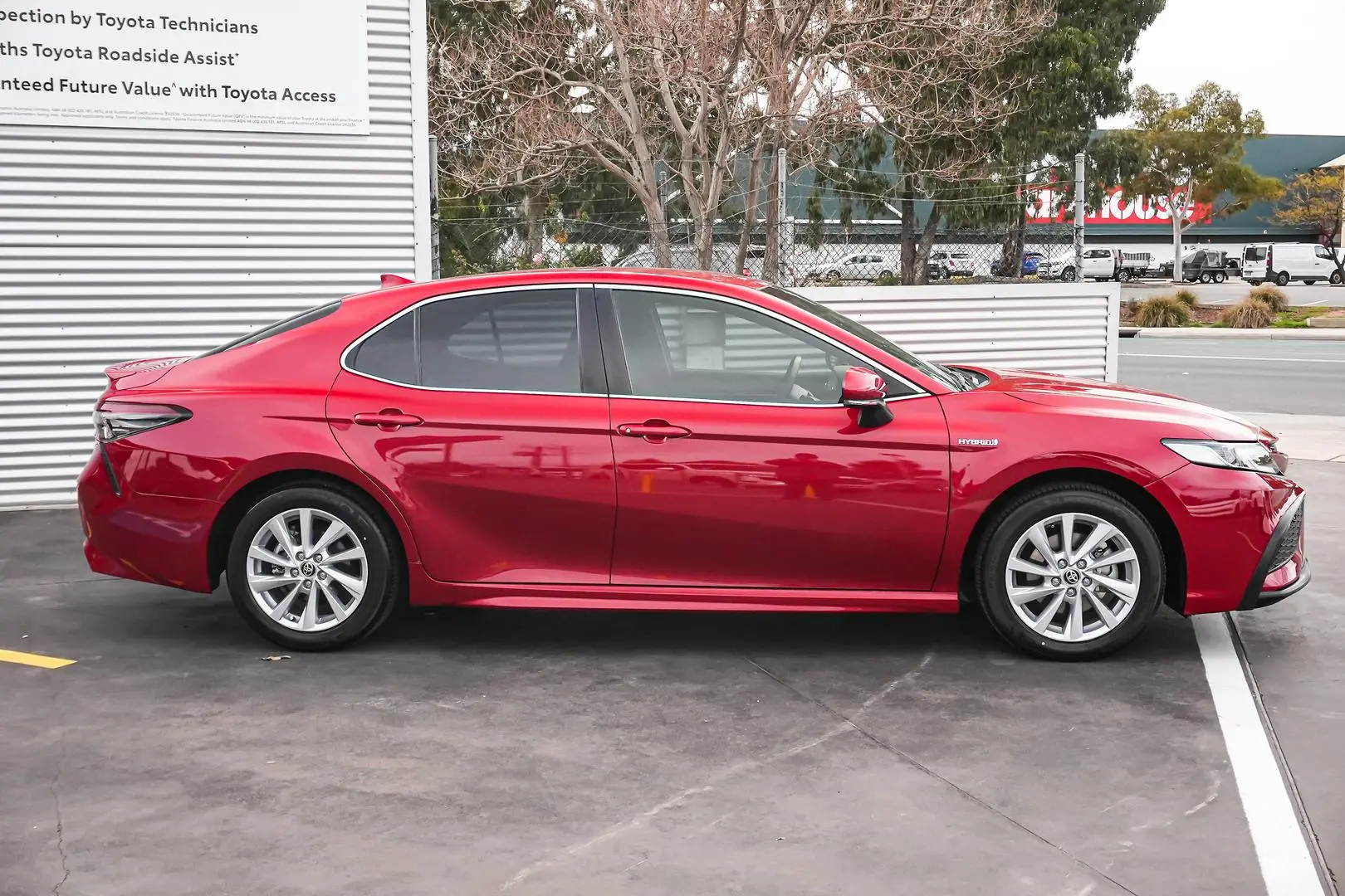 2022 Toyota Camry Gallery Image 4