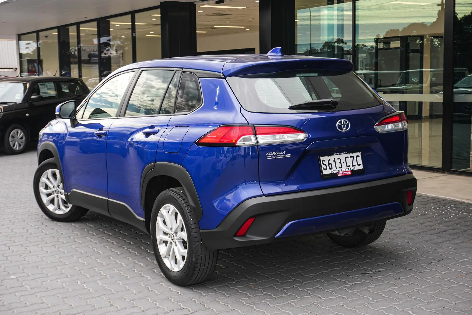 2023 Toyota Corolla Cross Gallery Image 3