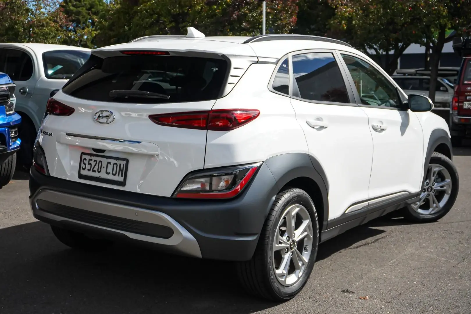2022 Hyundai Kona Gallery Image 3