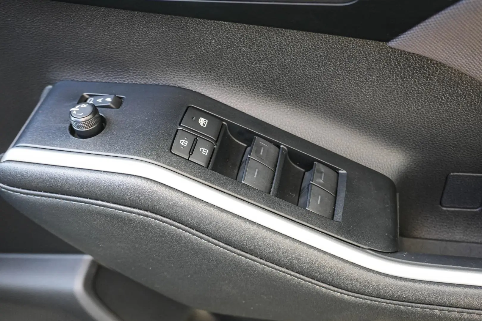 2025 Toyota Kluger Gallery Image 17