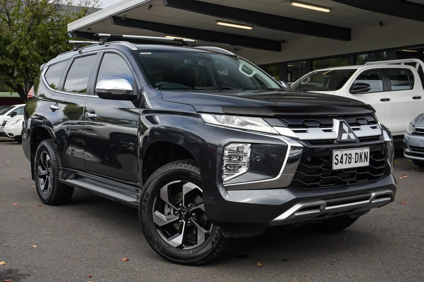 2024 Mitsubishi Pajero Sport Gallery Image 2