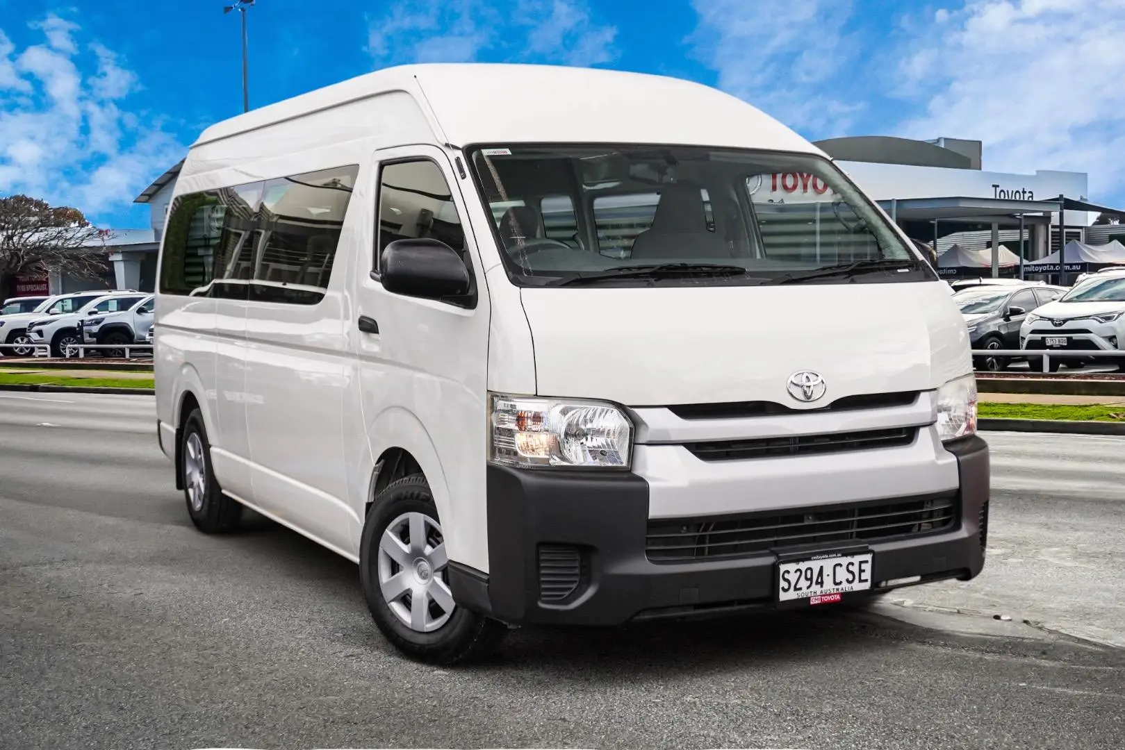 2017 Toyota Hiace Image