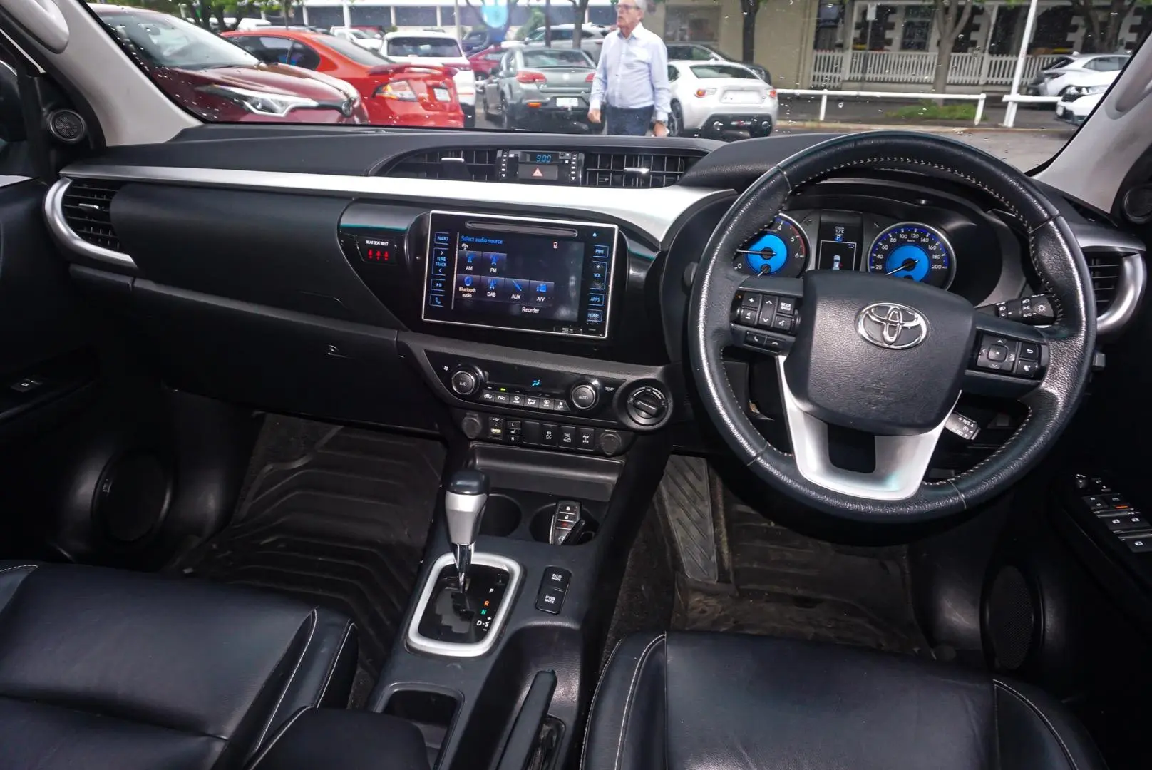 2018 Toyota Hilux Image 8