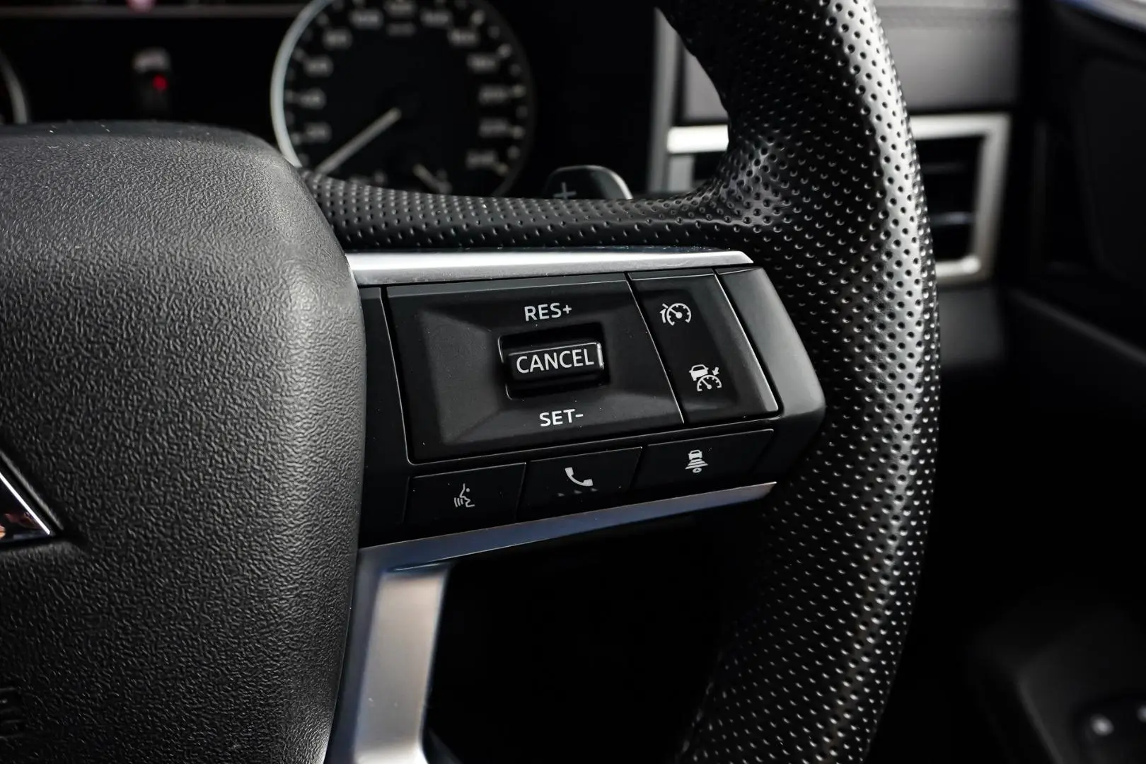 2024 Mitsubishi Outlander Gallery Image 21