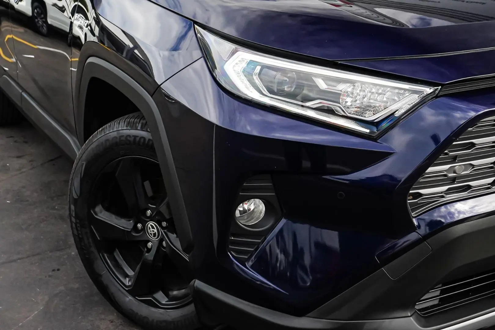 2020 Toyota RAV4 Gallery Image 12