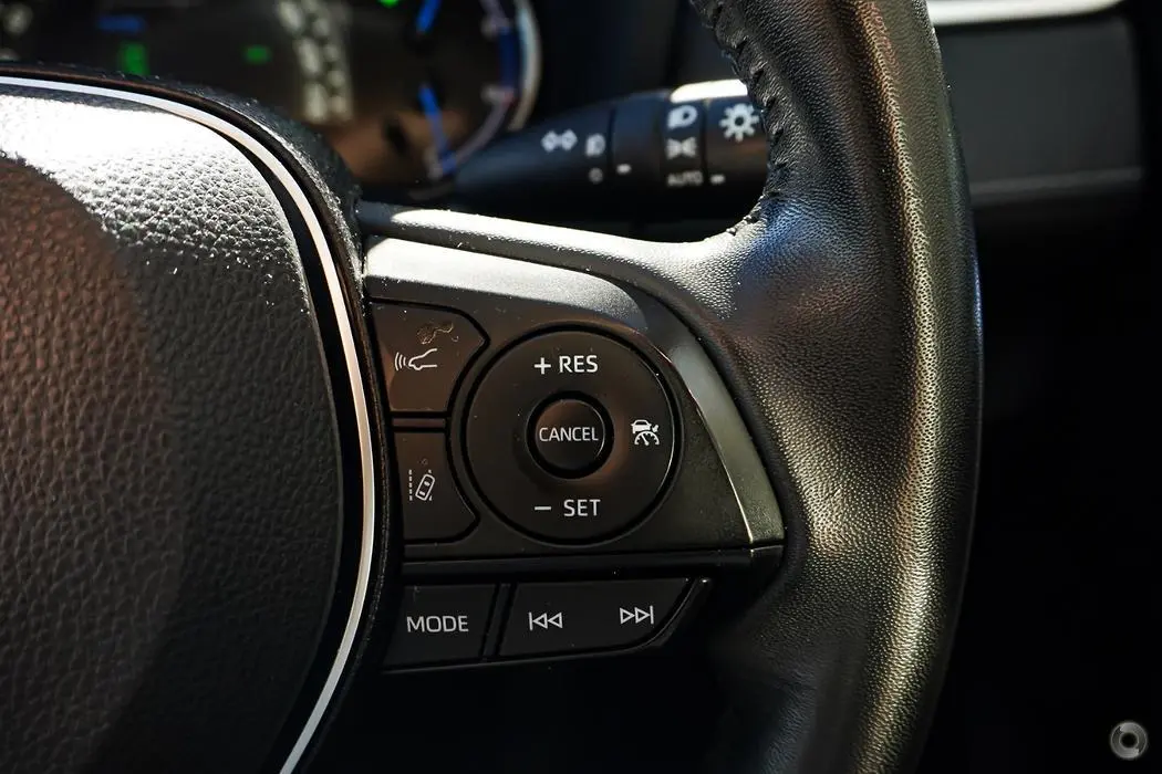 2024 Toyota RAV4 Gallery Image 7