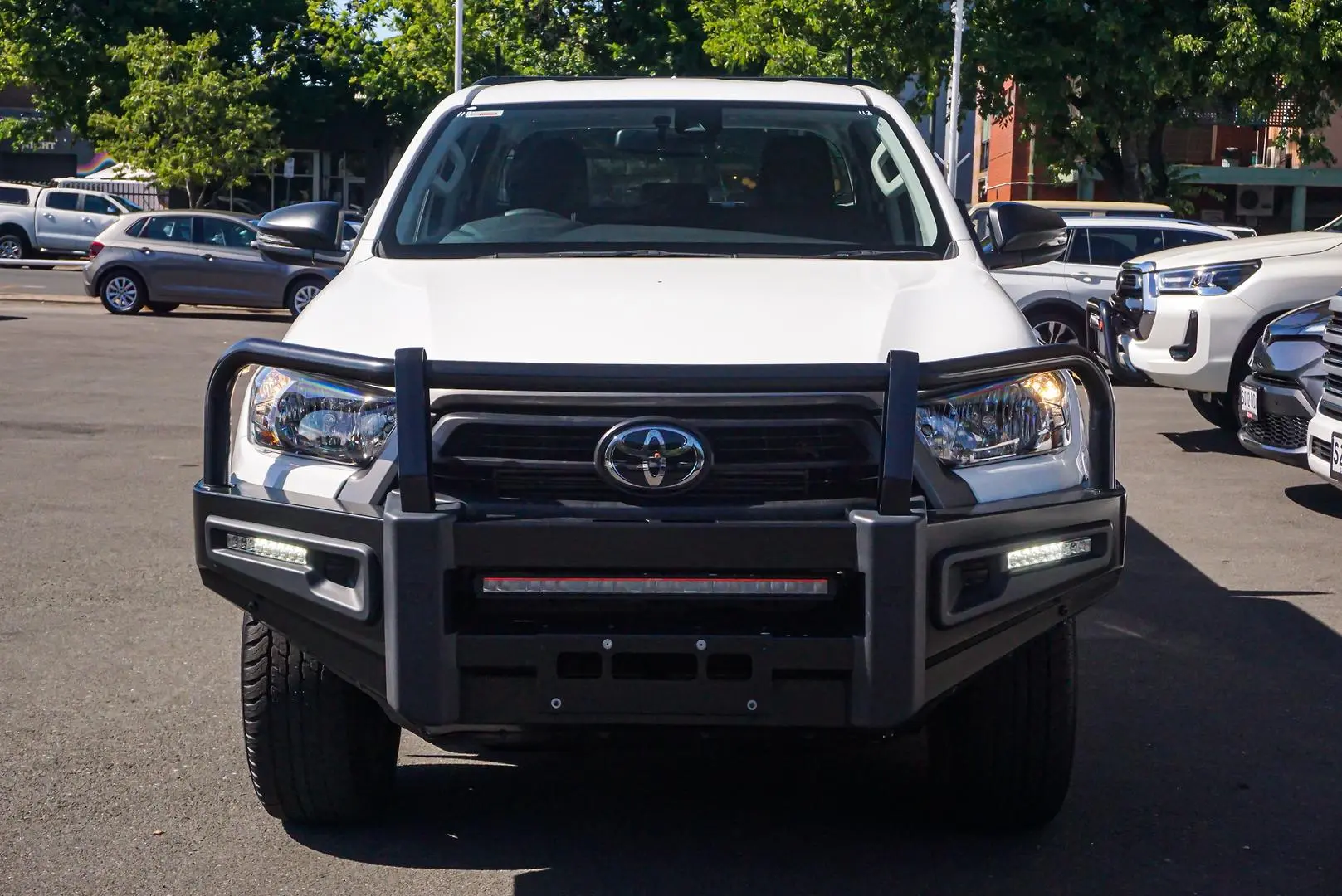 2022 Toyota Hilux Gallery Image 5