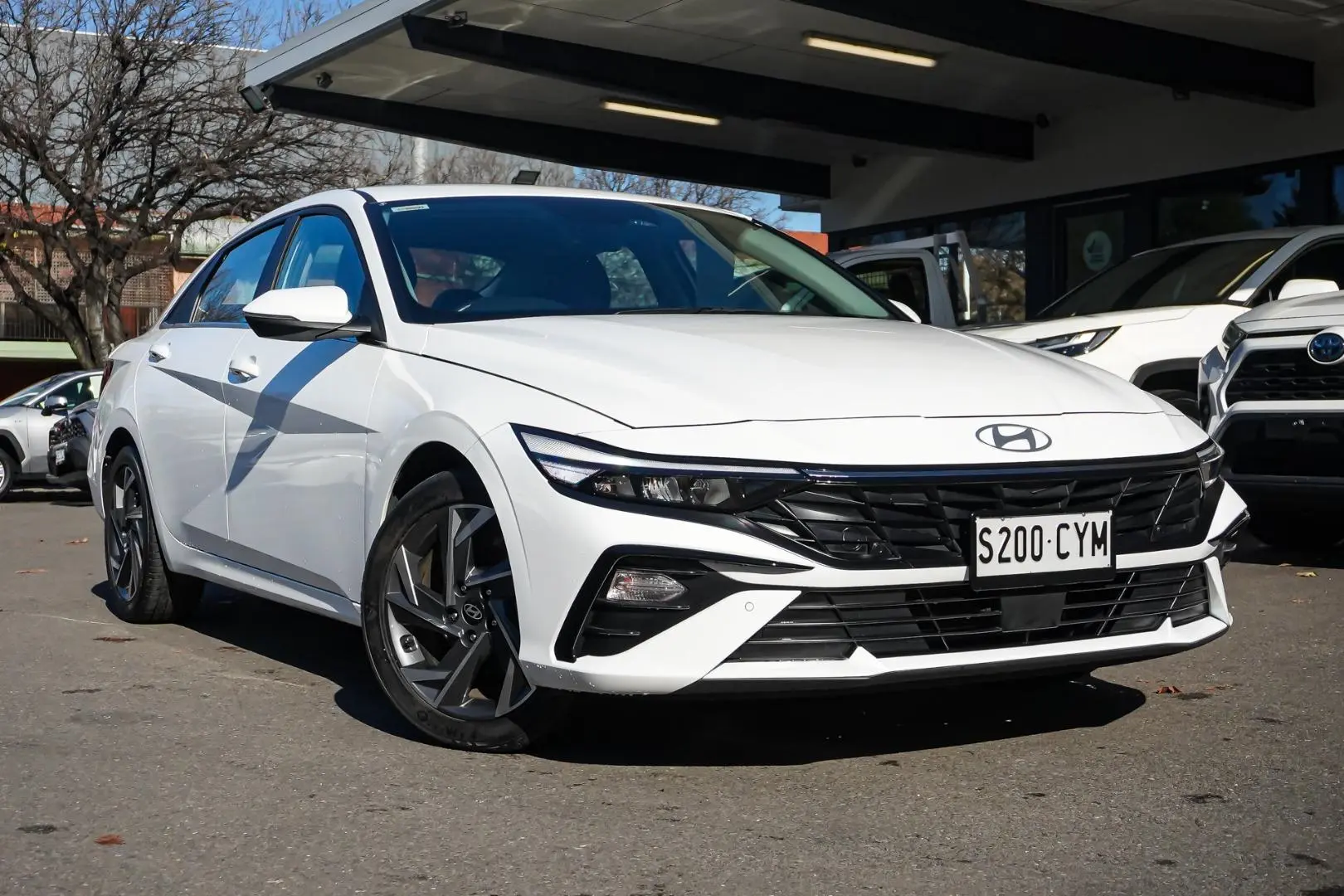 2024 Hyundai i30 Gallery Image 2