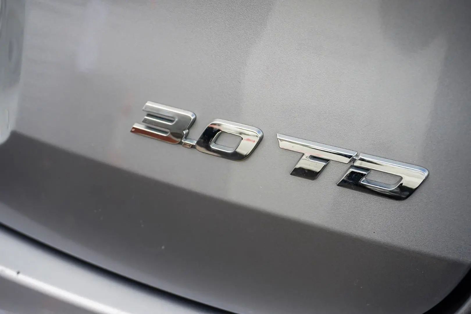 2022 Isuzu MU-X Gallery Image 16