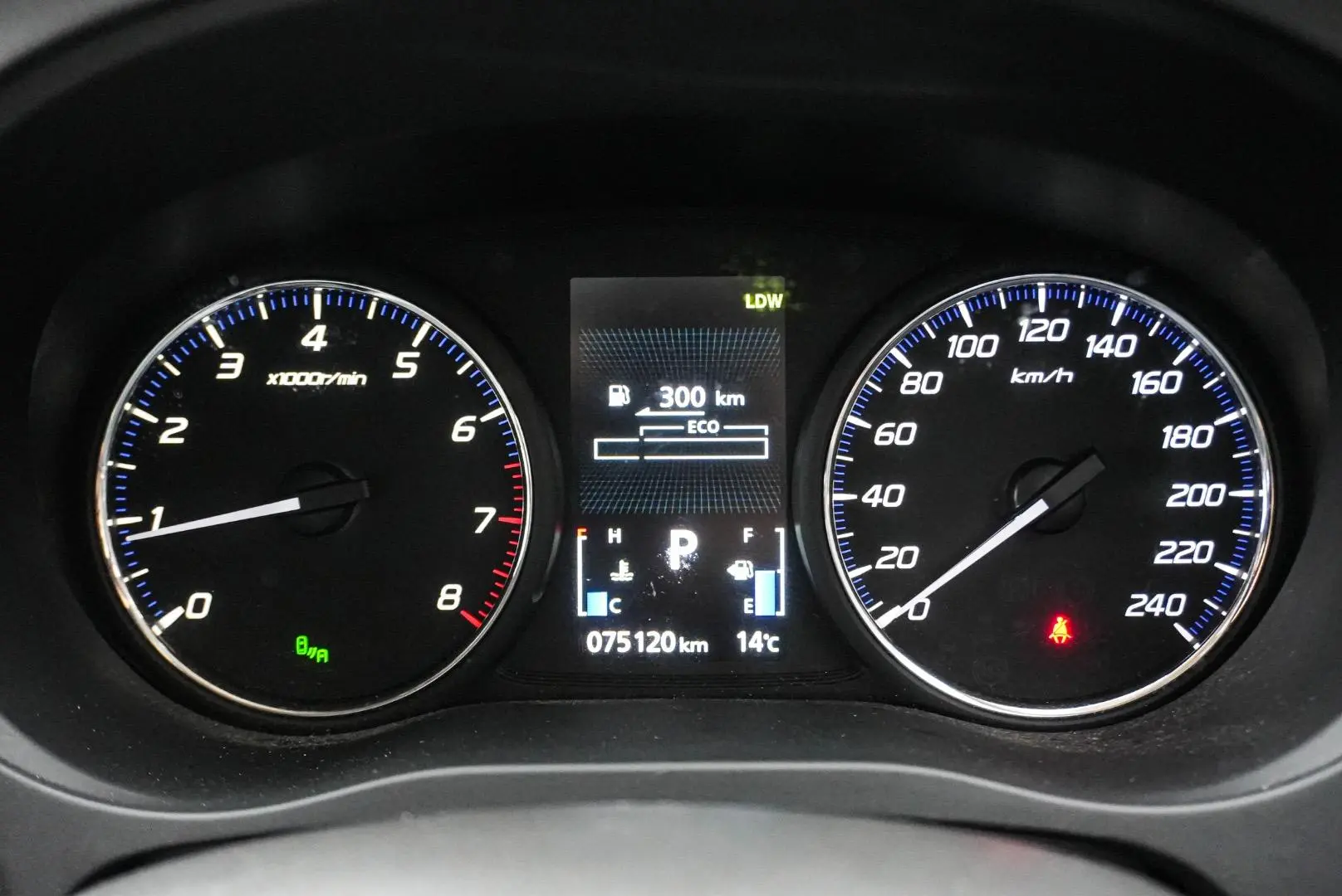 2020 Mitsubishi Outlander Gallery Image 17