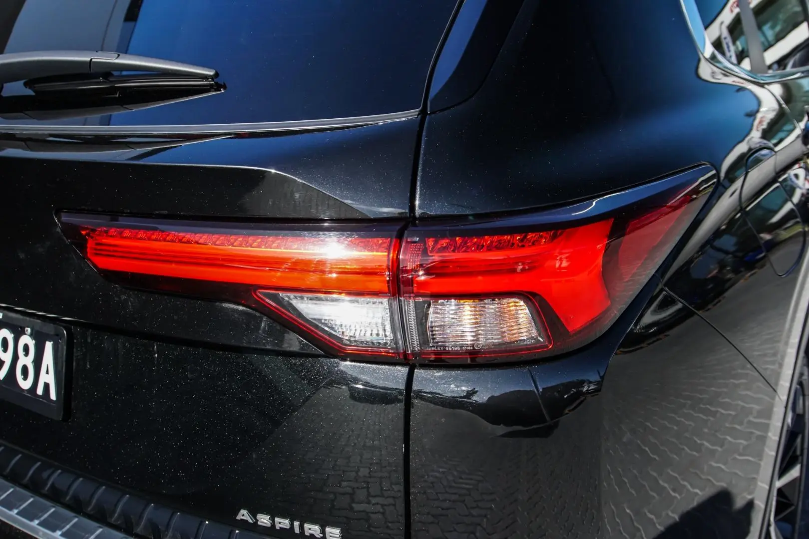 2021 Mitsubishi Outlander Gallery Image 14