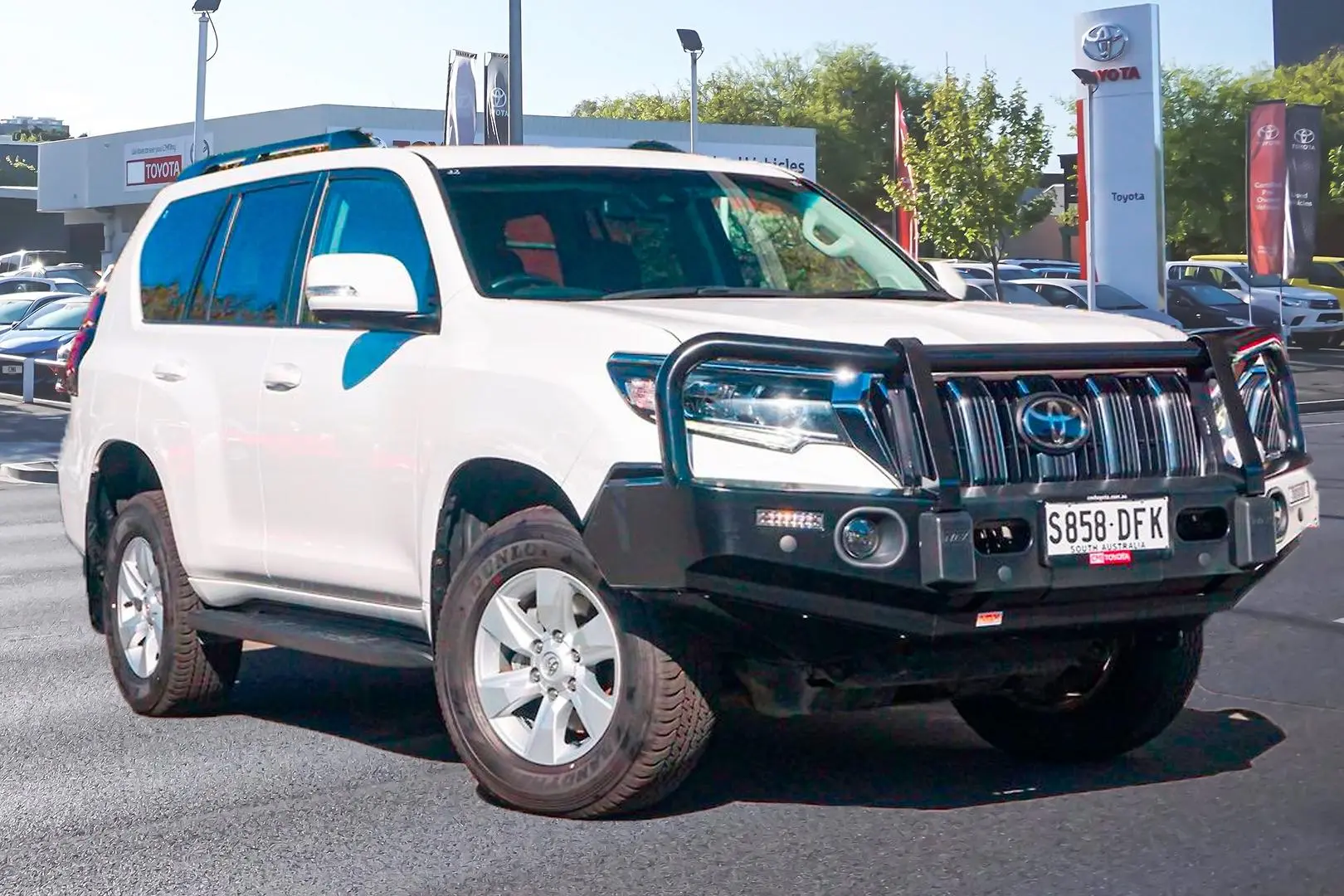 2020 Toyota Landcruiser Prado Gallery Image 1