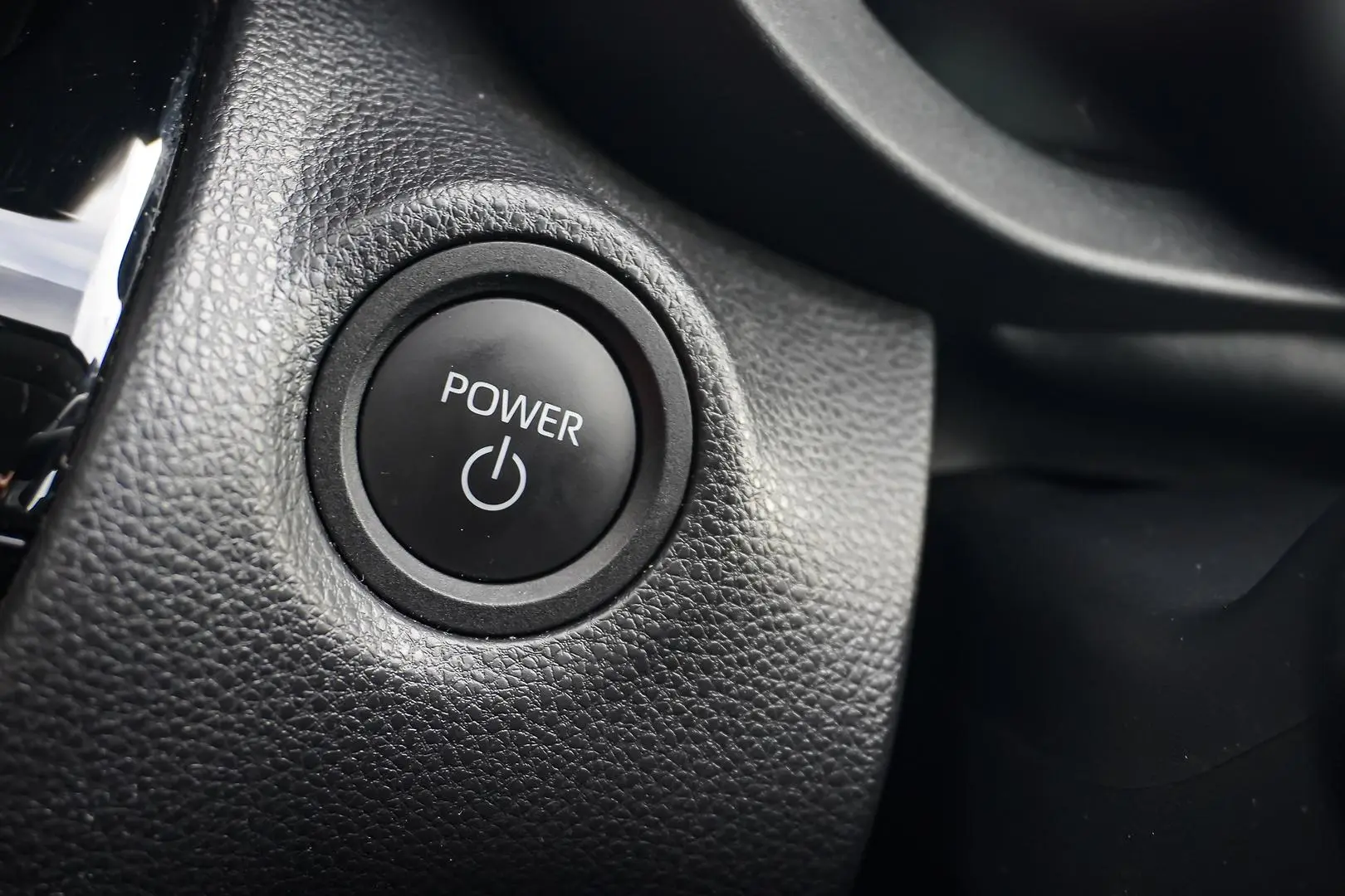 2025 Toyota Yaris Cross Gallery Image 24