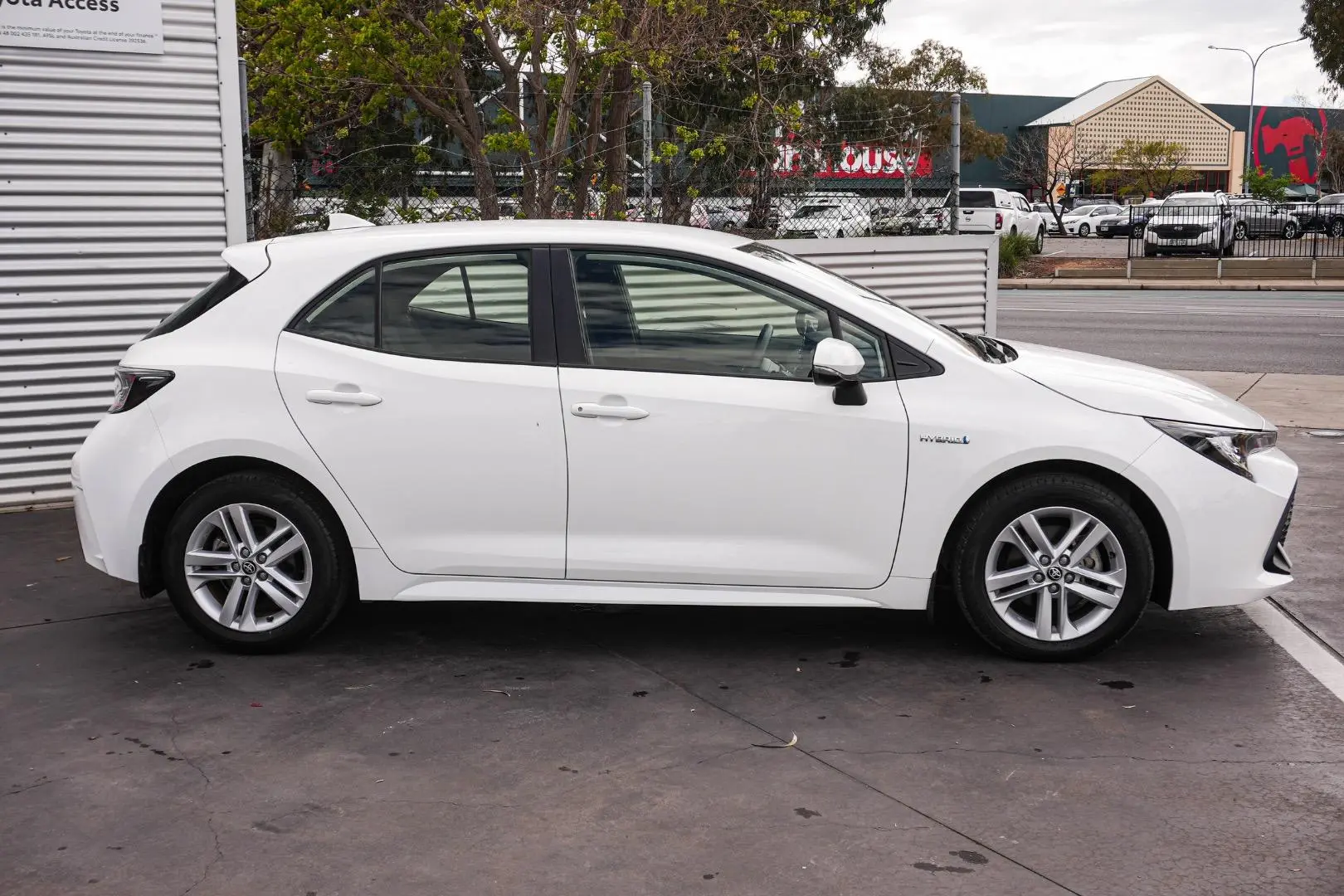2021 Toyota Corolla Gallery Image 4