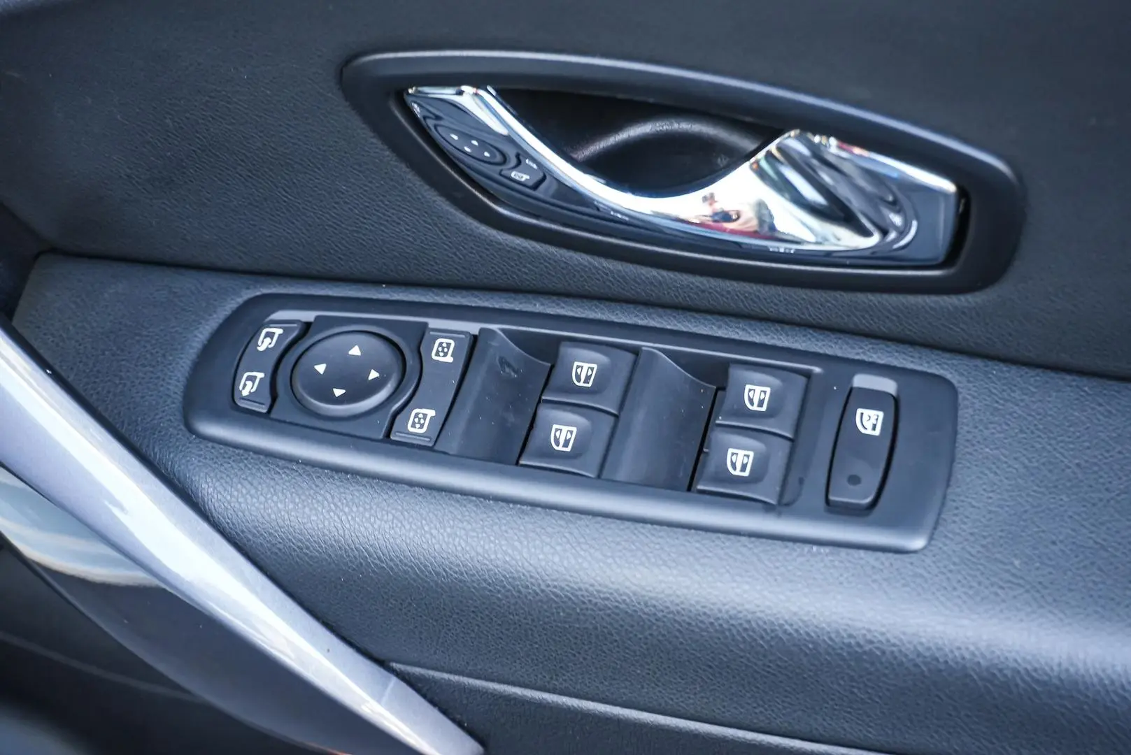 2015 Renault Megane Gallery Image 18