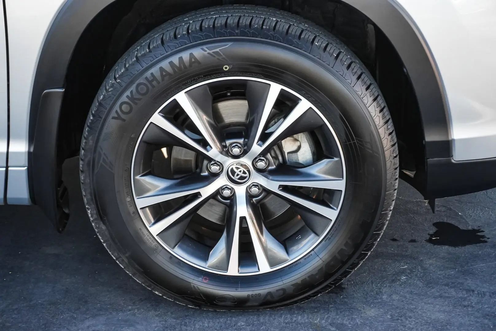 2019 Toyota Kluger Gallery Image 13