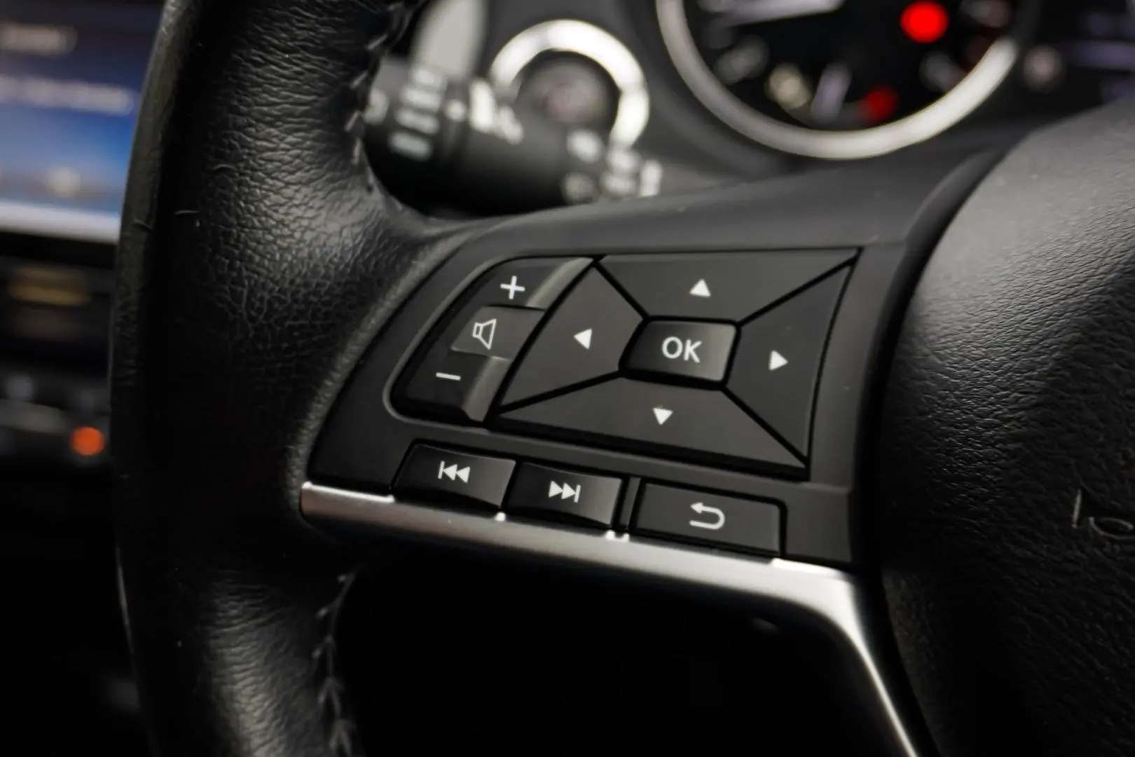 2020 Nissan X-TRAIL Gallery Image 15