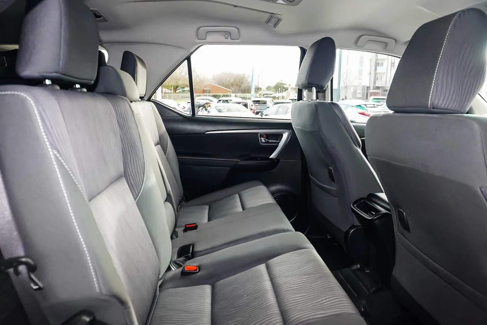 2021 Toyota Fortuner Gallery Image 7