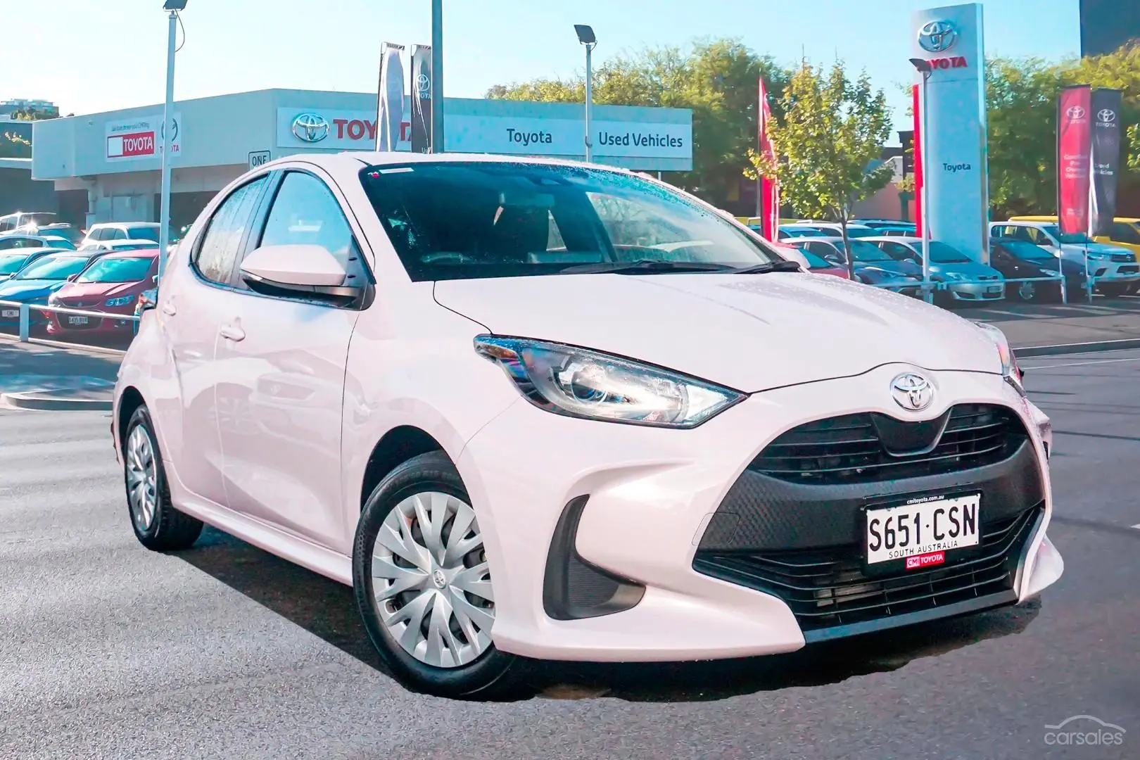 2022 Toyota Yaris Image 1