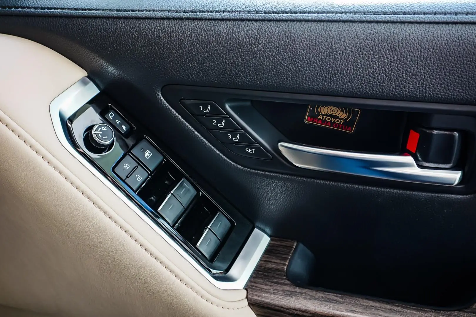 2022 Toyota Landcruiser Gallery Image 28