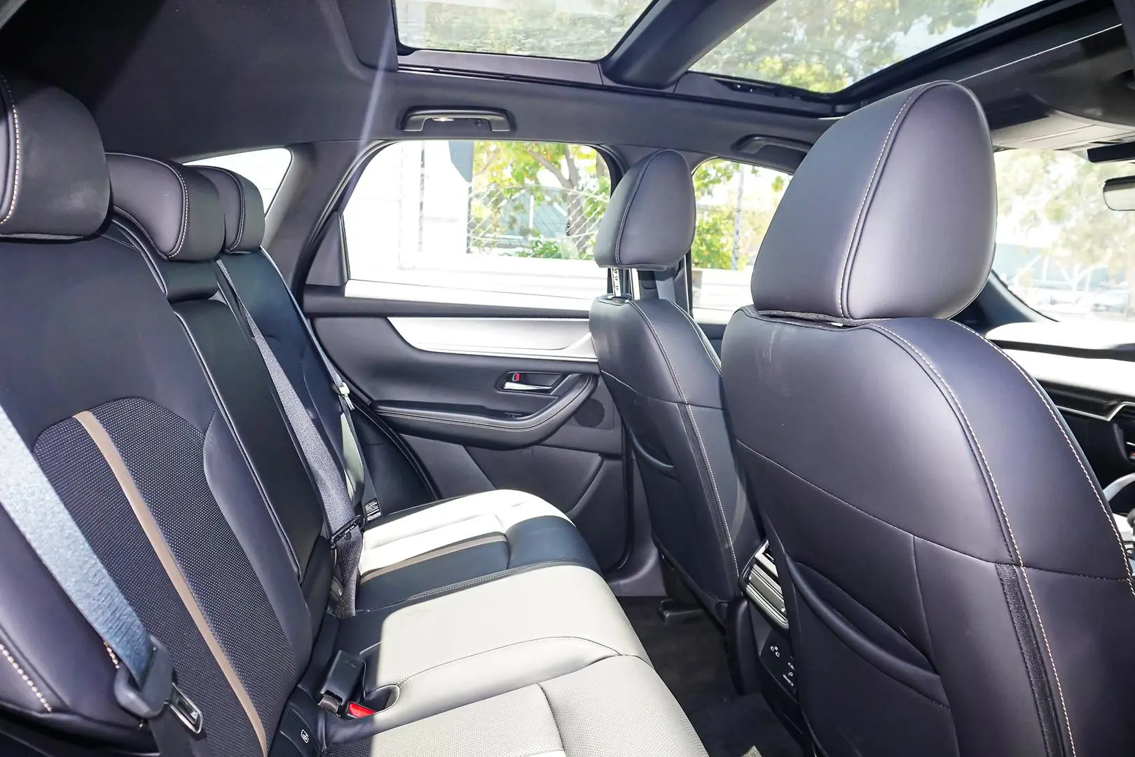 2023 Mazda CX-60 Gallery Image 9