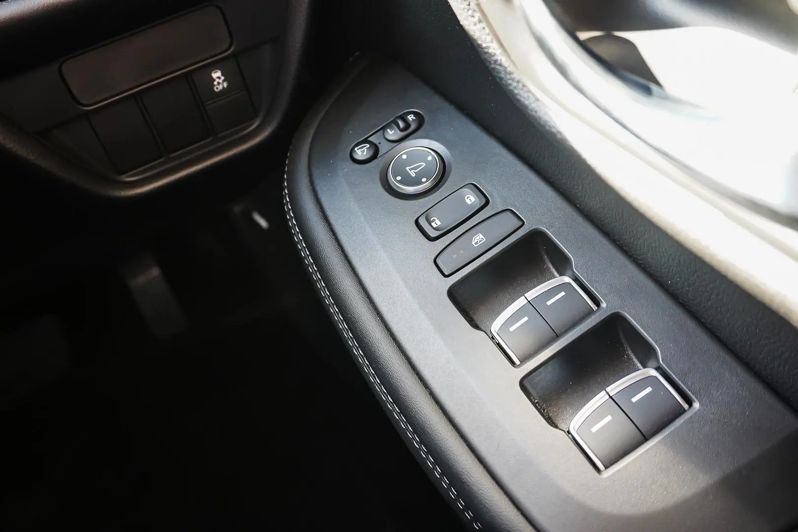 2025 Honda ZR-V Gallery Image 22