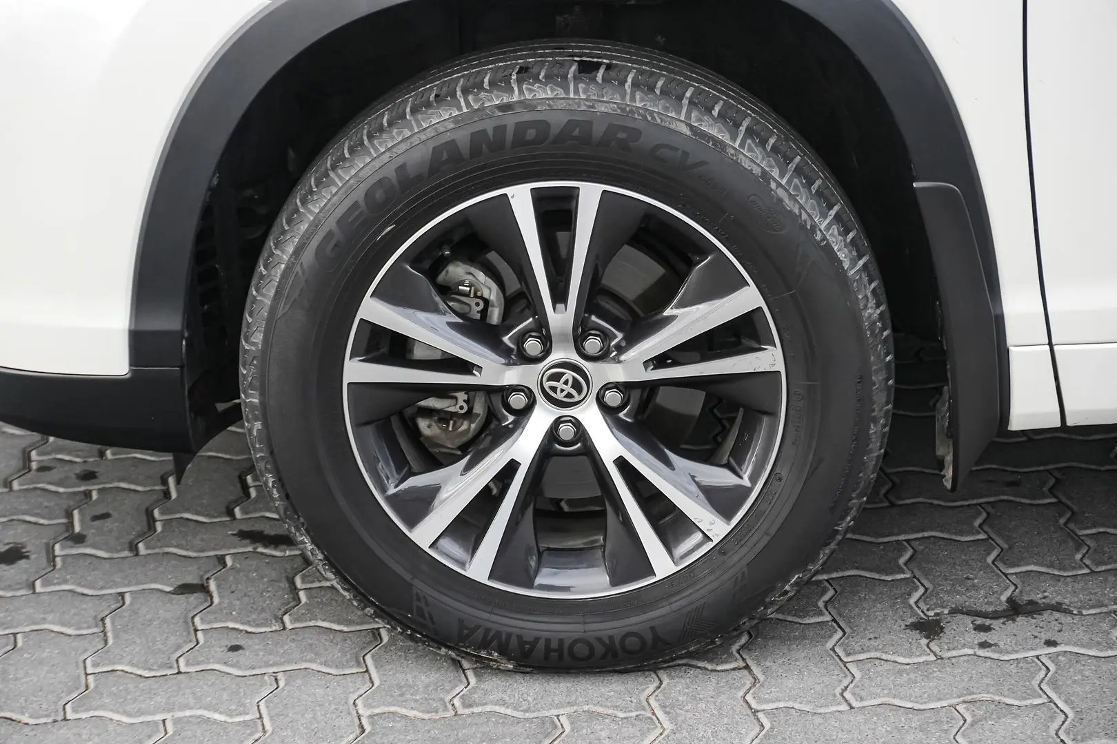 2019 Toyota Kluger Gallery Image 13